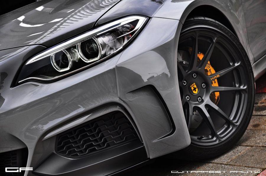 Детали экстерьера BMW M235i MH2 400 by Manhart Racing 2016 года  (фото 1 из 11)
